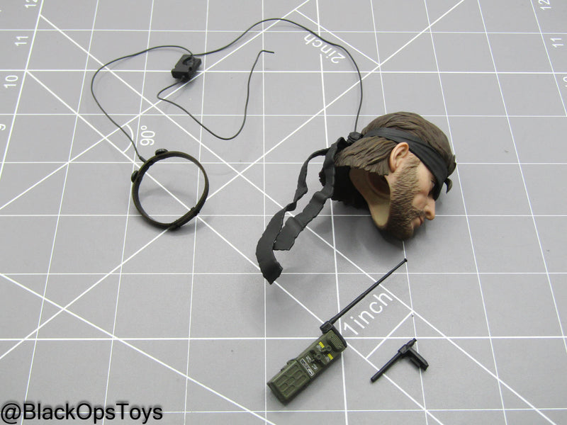 Load image into Gallery viewer, MGS - ERDL Camo Snake - Headsculpt w/Bandana &amp; Radio
