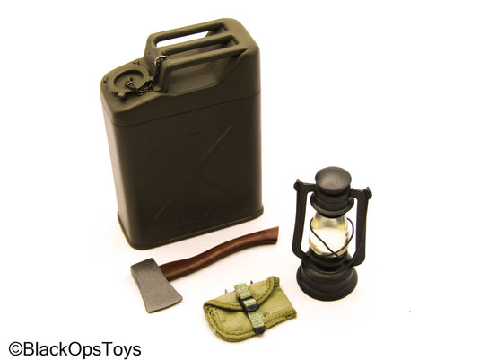 RC Outdoor Gear - Green Gas Tank w/Lantern & Hatchet Axe Set