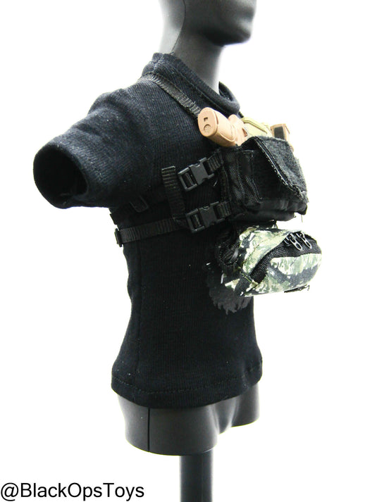 Modular Weapon Set Ver. C - Chest Rig & Dangle Pouch w/Pistol Set