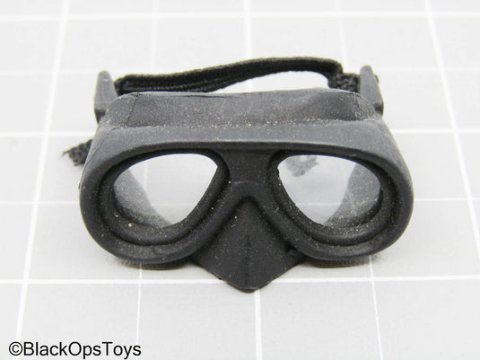 Black Scuba Mask