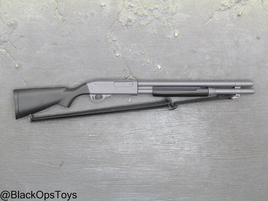 Remington M870 Shotgun w/Sling