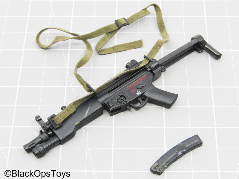 Load image into Gallery viewer, Metal Black MP5 SMG w/Sling
