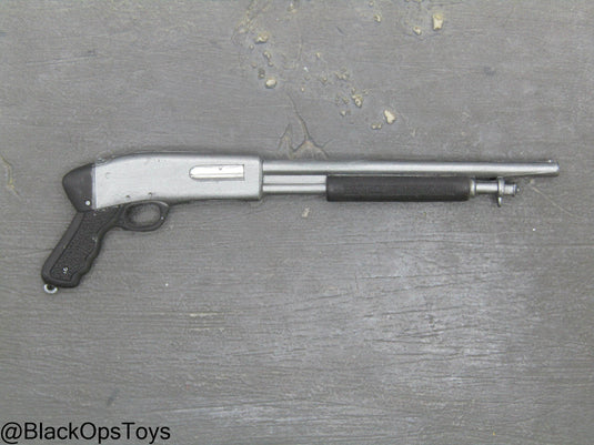 Mossberg 590 Shotgun w/Pistol Grip