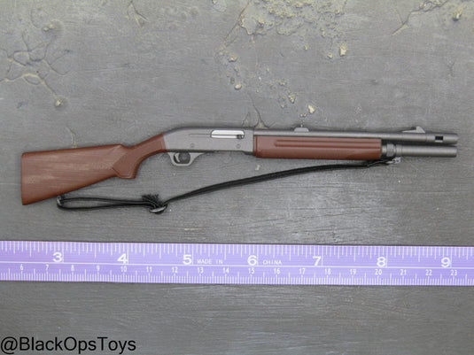 Remington M870 Shotgun w/Black Sling