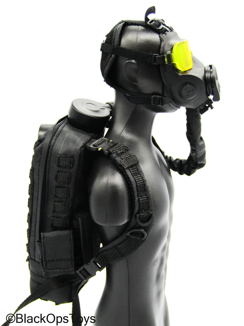 Load image into Gallery viewer, C.B.R.N. Assault Team - Black M50 Gas Mask w/Yellow Lenses &amp; Backpack Filter
