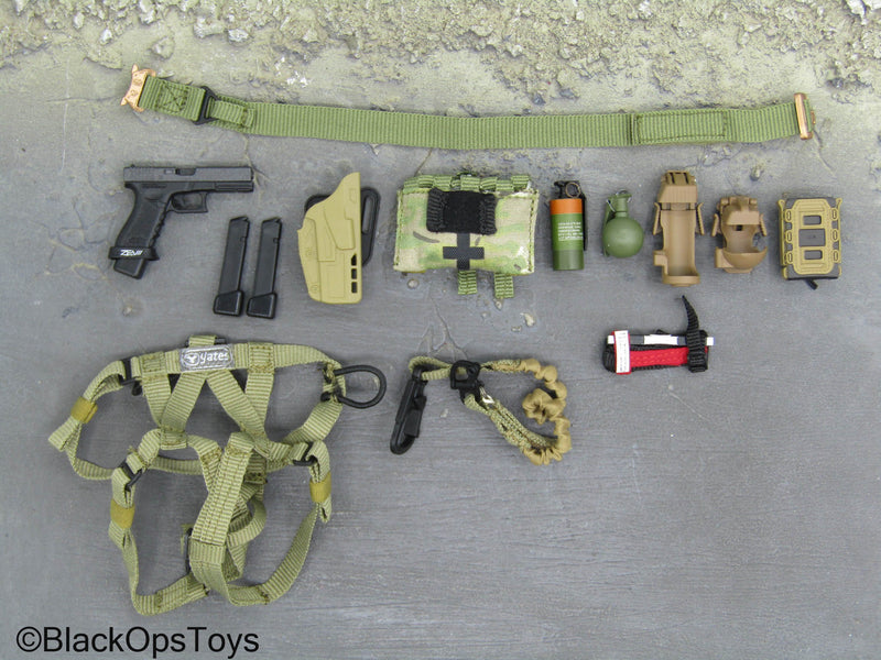 Load image into Gallery viewer, C.B.R.N. Assault Team - 9mm Pistol w/Belt &amp; Gear Set
