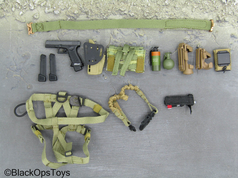 Load image into Gallery viewer, C.B.R.N. Assault Team - 9mm Pistol w/Belt &amp; Gear Set
