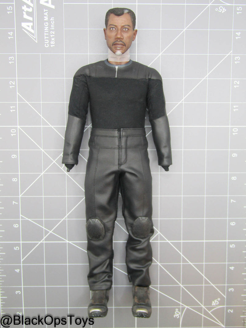 Load image into Gallery viewer, Deadpool &amp; Wolverine - Blade - AA Male Dressed Body w/Headsculpt
