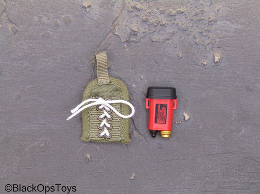 Vietnam US MACV-SOG - Strobe Light w/Pouch