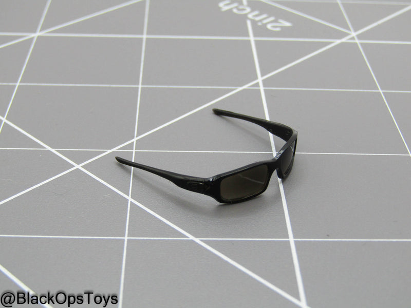 Load image into Gallery viewer, Deadpool &amp; Wolverine - Blade - Black Sunglasses
