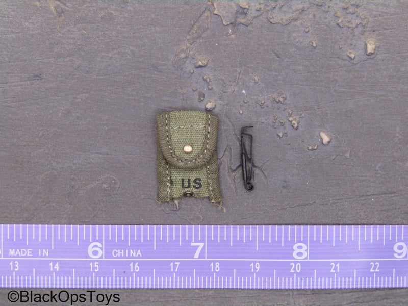 Load image into Gallery viewer, Vietnam US MACV-SOG - Green Letter Pouch
