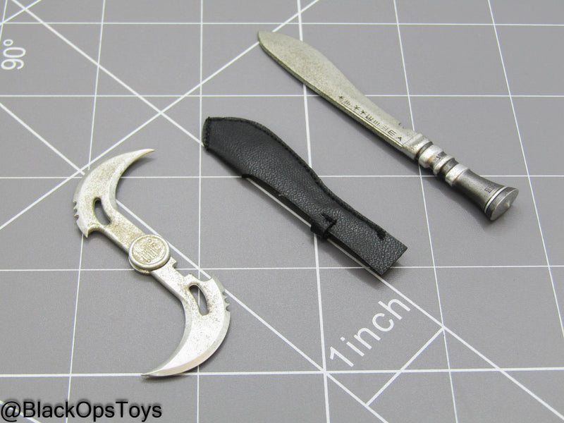 Load image into Gallery viewer, Deadpool &amp; Wolverine - Blade - Throwing Glaive w/Dagger &amp; Sheath
