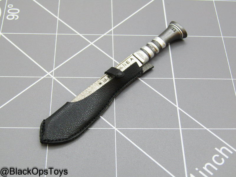 Load image into Gallery viewer, Deadpool &amp; Wolverine - Blade - Throwing Glaive w/Dagger &amp; Sheath
