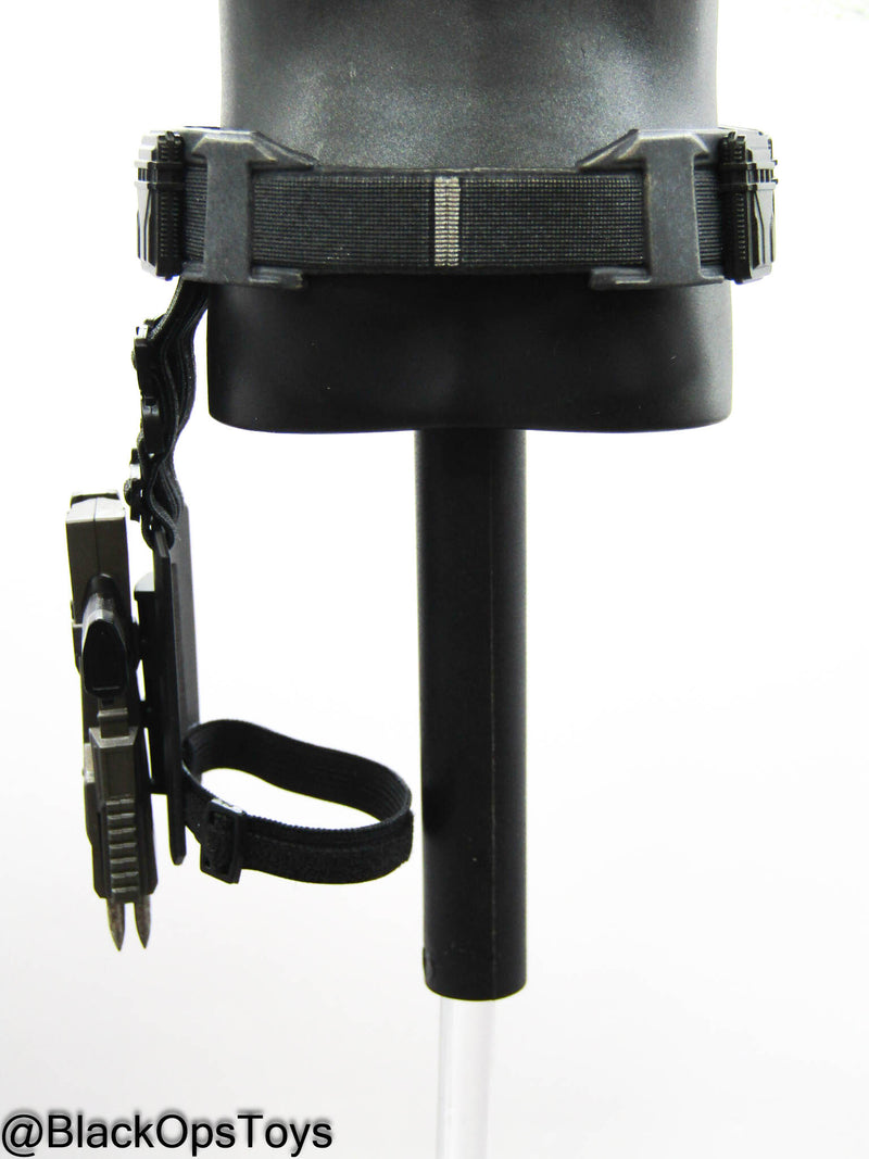 Load image into Gallery viewer, Deadpool &amp; Wolverine - Blade - Belt w/Pistol &amp; Drop Leg Holster
