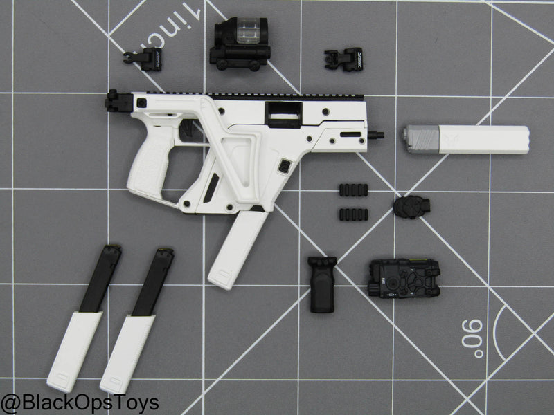 Load image into Gallery viewer, Compact Weapon Series 2 - White Vector SMG Set (D)
