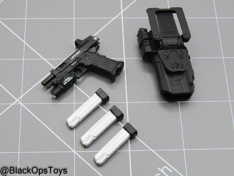 Load image into Gallery viewer, LAPD S.W.A.T. - Battle Belt w/STI 2011 P Pistol &amp; Gear Set
