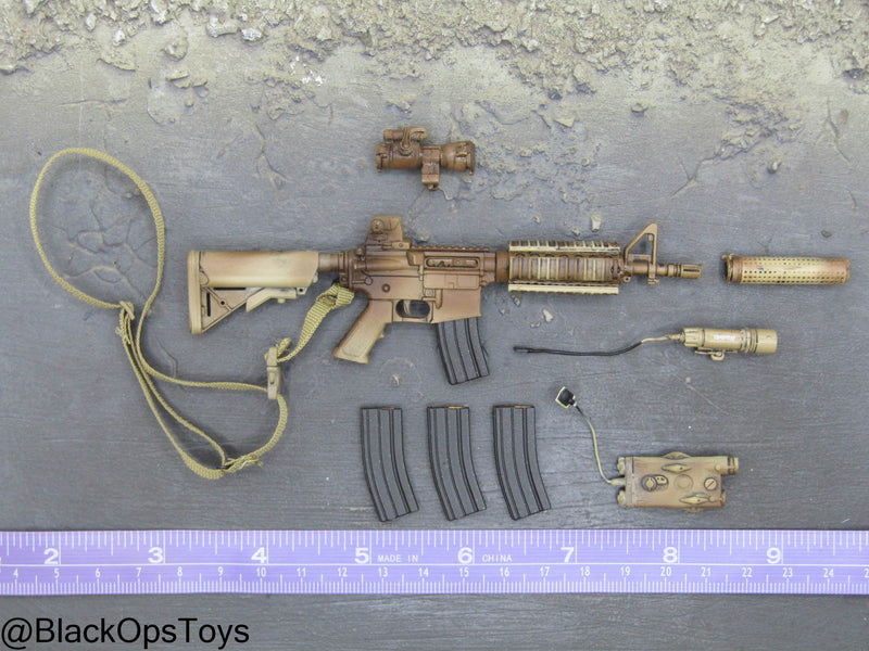 Load image into Gallery viewer, Weathered Desert Camo M4 Rifle w/Attachment Set
