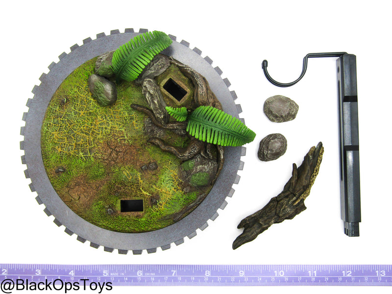 Load image into Gallery viewer, Star Wars ROTJ - Han Solo - Flora Detailed Base Stand
