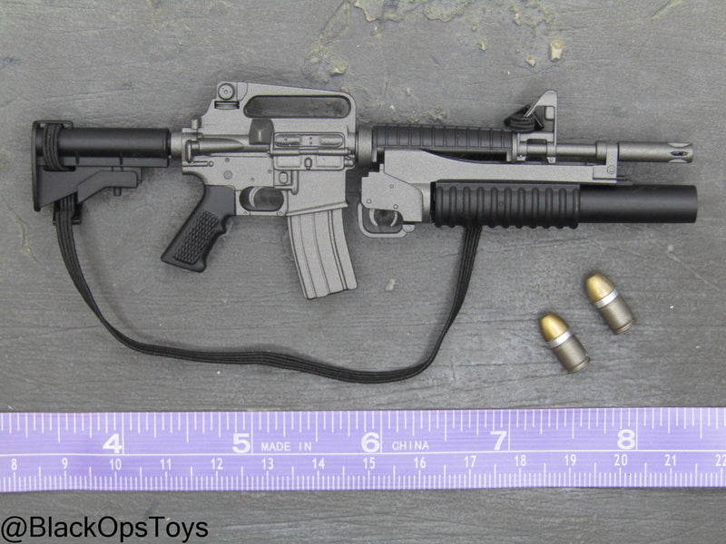 Load image into Gallery viewer, M4 Carbine w/M203 Grenade Launcher &amp; Sling
