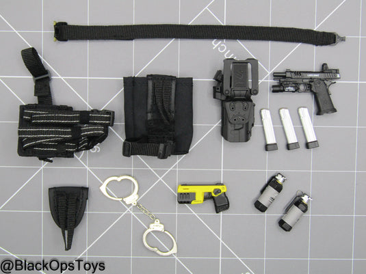 LAPD S.W.A.T. - Battle Belt w/STI 2011 P Pistol & Gear Set