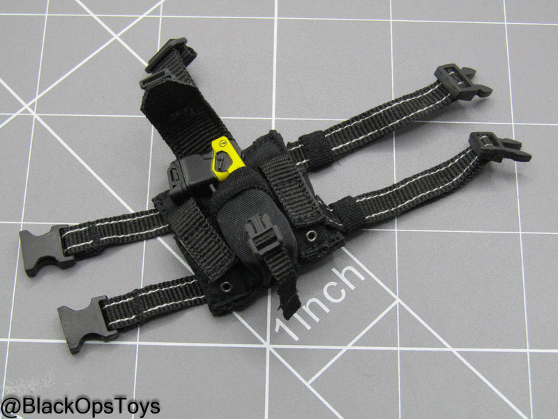 Load image into Gallery viewer, LAPD S.W.A.T. Ver A - Battle Belt w/STI 2011 P Pistol &amp; Gear Set
