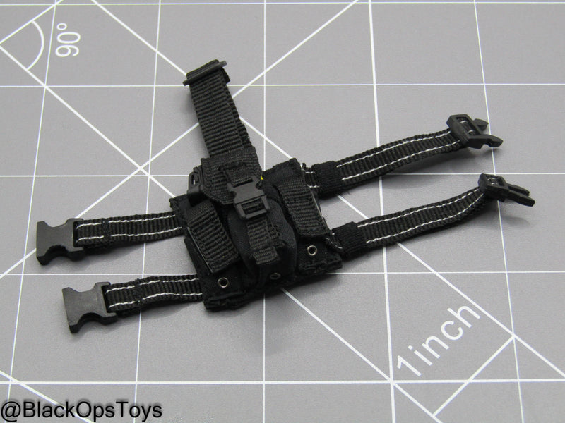 Load image into Gallery viewer, LAPD S.W.A.T. Ver A - Battle Belt w/STI 2011 P Pistol &amp; Gear Set
