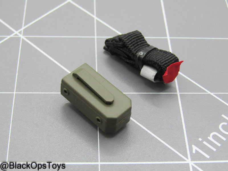 Load image into Gallery viewer, HK SDU Assault Team Rifleman - Tourniquet w/Holster
