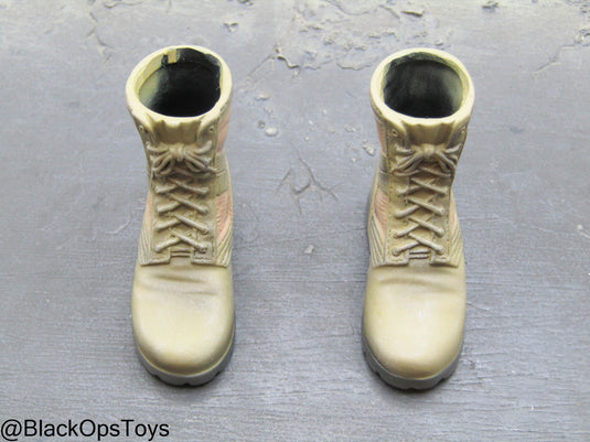 Weathered Tan Combat Boots (Foot Type)