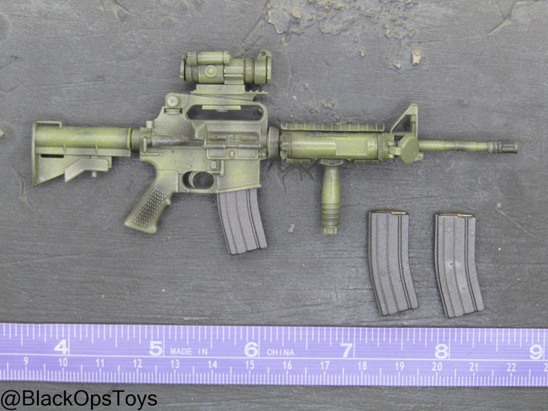 Load image into Gallery viewer, Weathered OD Green M4 Carbine w/Attachment Set

