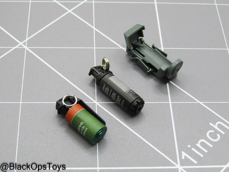 Load image into Gallery viewer, HK SDU Assault Team Rifleman - Tactical Grenades w/Holster
