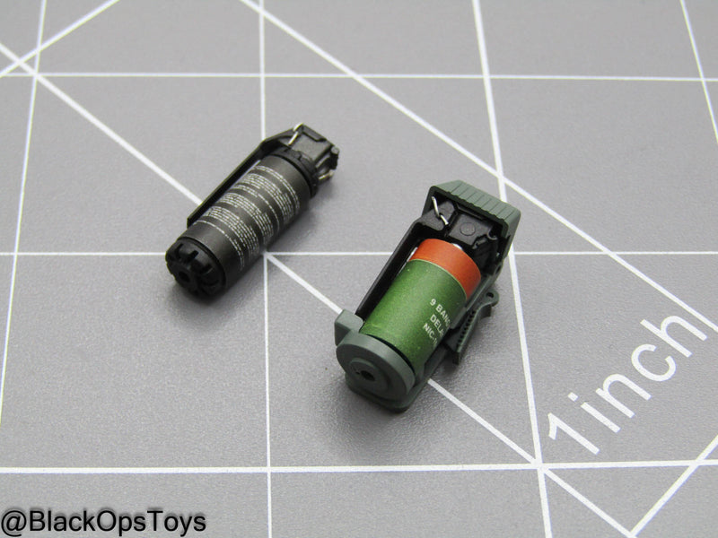 Load image into Gallery viewer, HK SDU Assault Team Rifleman - Tactical Grenades w/Holster
