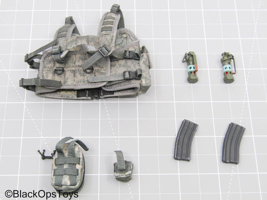 Player Unknowns Battlegrounds - ACU/UCP Camo MOLLE Vest Set Ver.2