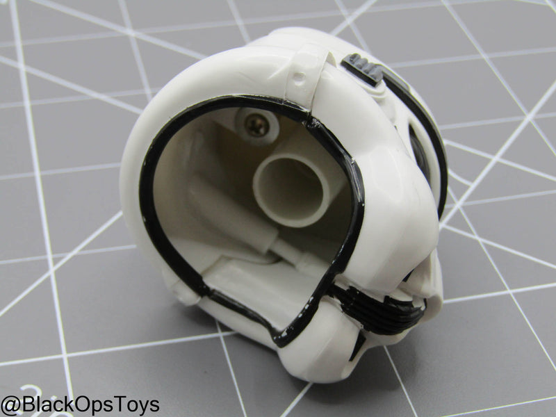 Load image into Gallery viewer, Star Wars - Storm Trooper Helmeted Headsculpt
