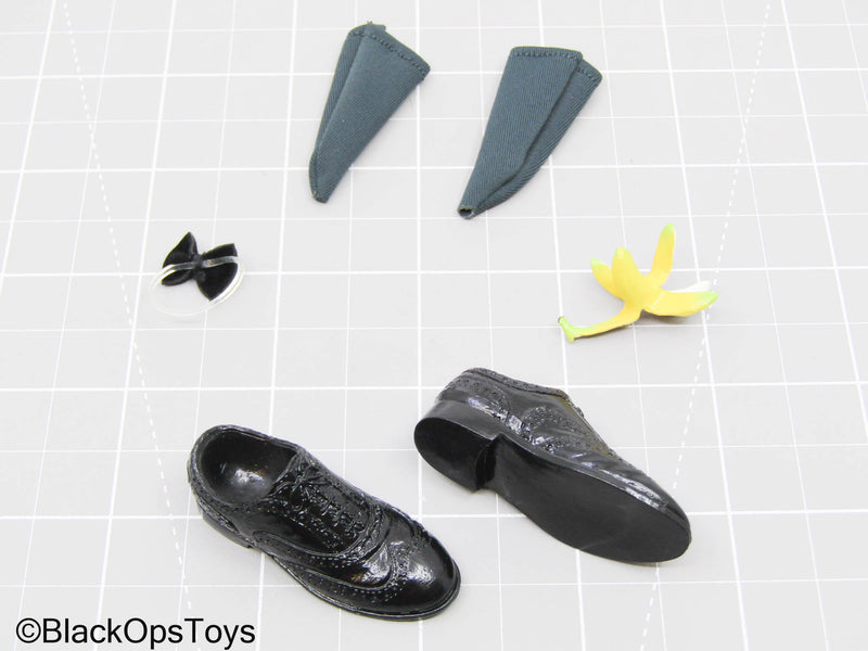 Load image into Gallery viewer, Black Dress Shoes w/Socks, Bowtie, &amp; Peeled Banana (Peg Type)
