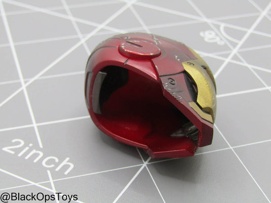 Iron Man - Battle Damaged Helmet