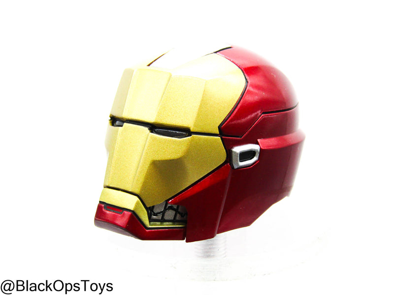 Load image into Gallery viewer, Iron Man - Helmeted Headsculpt
