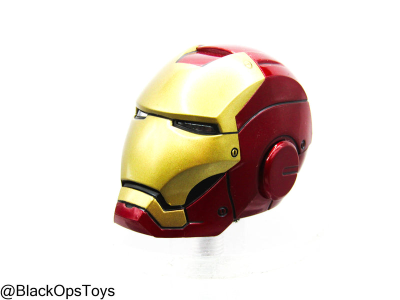 Load image into Gallery viewer, Iron Man - Light Up Helmeted Headsculpt (READ DESC)
