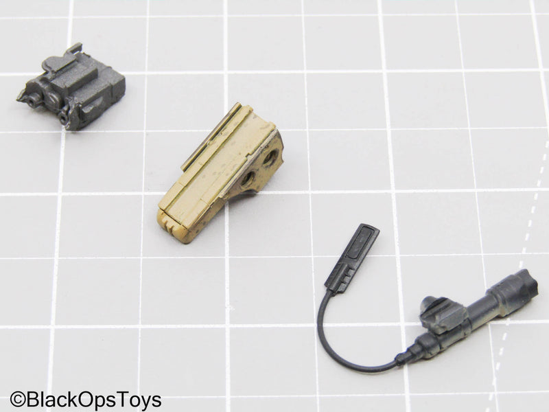 Load image into Gallery viewer, Tan Holographic Sight w/Tac Light &amp; Laser Aiming Device
