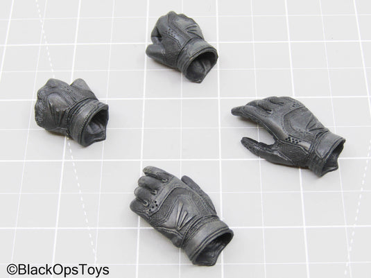 Black Gloved Hand Lot (x4) (Hot Toys)