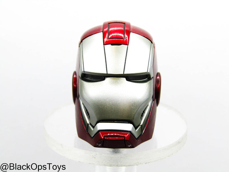 Load image into Gallery viewer, Iron Man - Light Up Helmeted Headsculpt (READ DESC)
