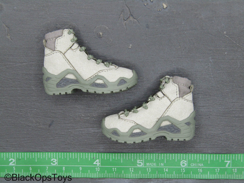 Load image into Gallery viewer, French Commandement - Green &amp; Grey Combat Boots (Peg Type)

