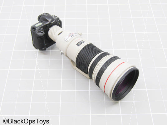Black Camera w/Grey Super-Telephoto Lens