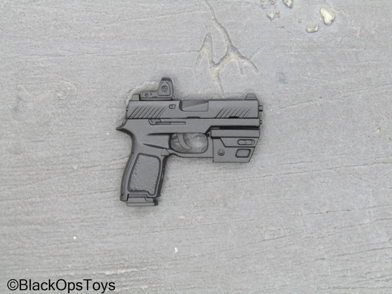 Load image into Gallery viewer, Black Widow - Natasha Romanov - Black Pistol w/Tac Light &amp; Red Dot Sight
