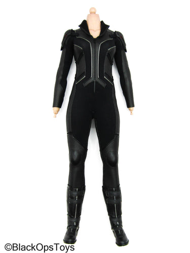 Black Widow - Natasha Romanov - Female Body w/Black Body Suit & Boots