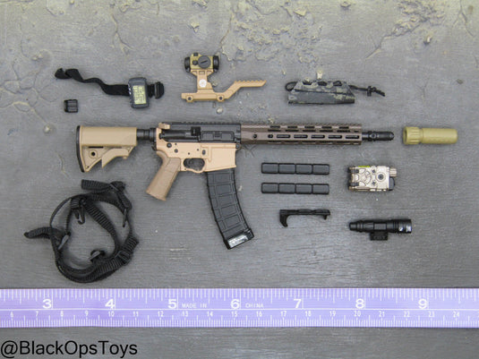 HRT Minuteman - AR-15 Assault Rifle w/Attachment Set