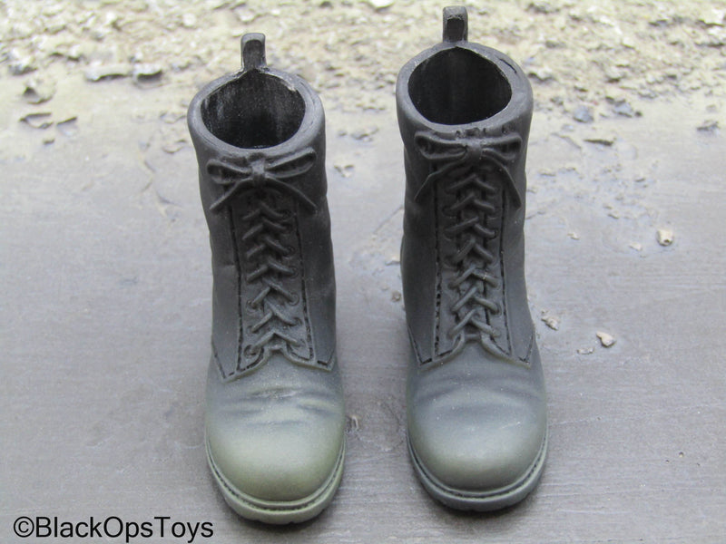 Load image into Gallery viewer, British - Black Weathered Combat Boots (Foot Type)
