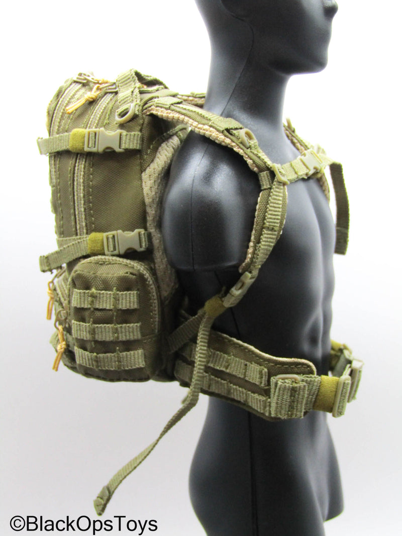 Load image into Gallery viewer, French Commandement - Tan MOLLE Backpack
