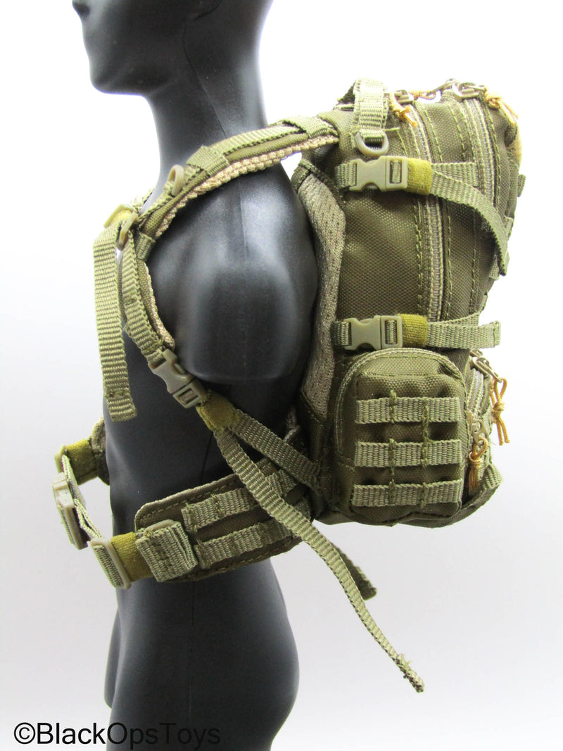 Load image into Gallery viewer, French Commandement - Tan MOLLE Backpack
