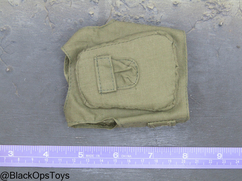 Load image into Gallery viewer, Vietnam Era OD Green &quot;Chicken Plate&quot; Aircrew Body Armor

