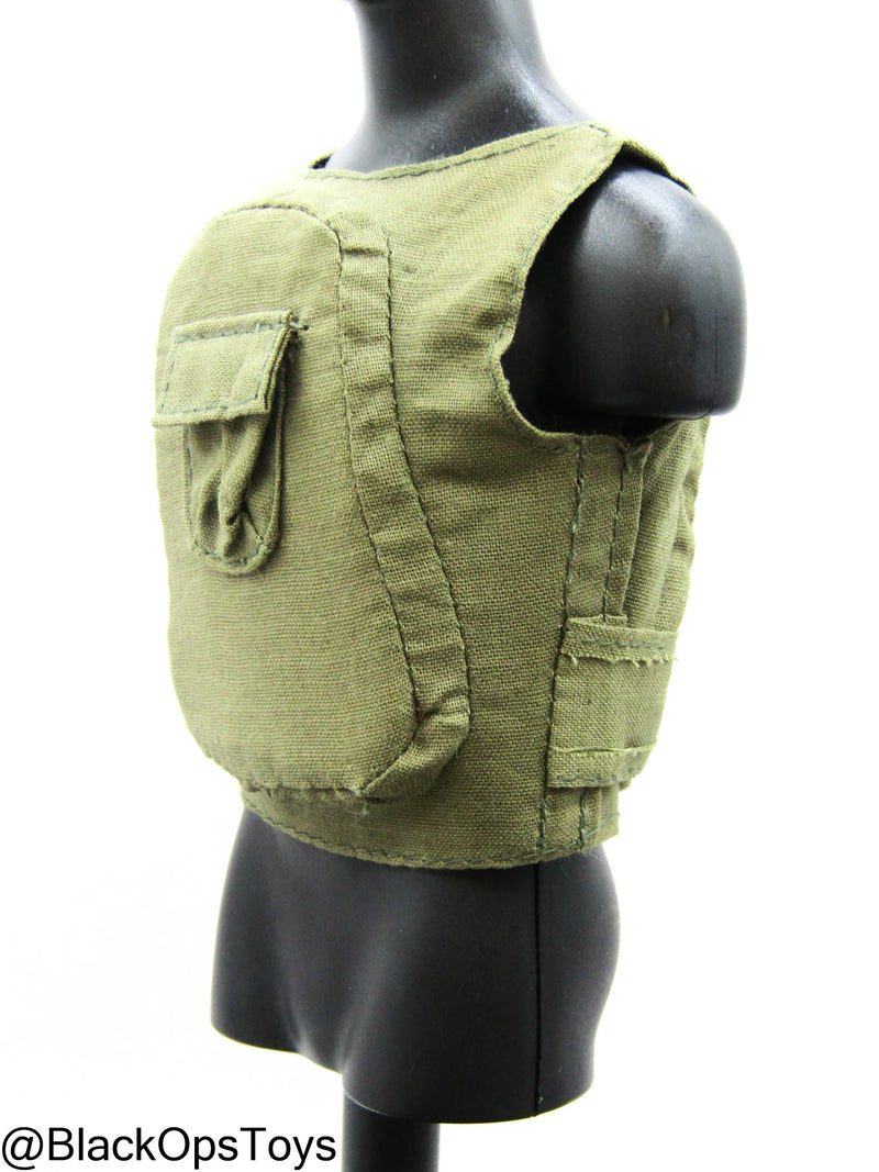 Load image into Gallery viewer, Vietnam Era OD Green &quot;Chicken Plate&quot; Aircrew Body Armor
